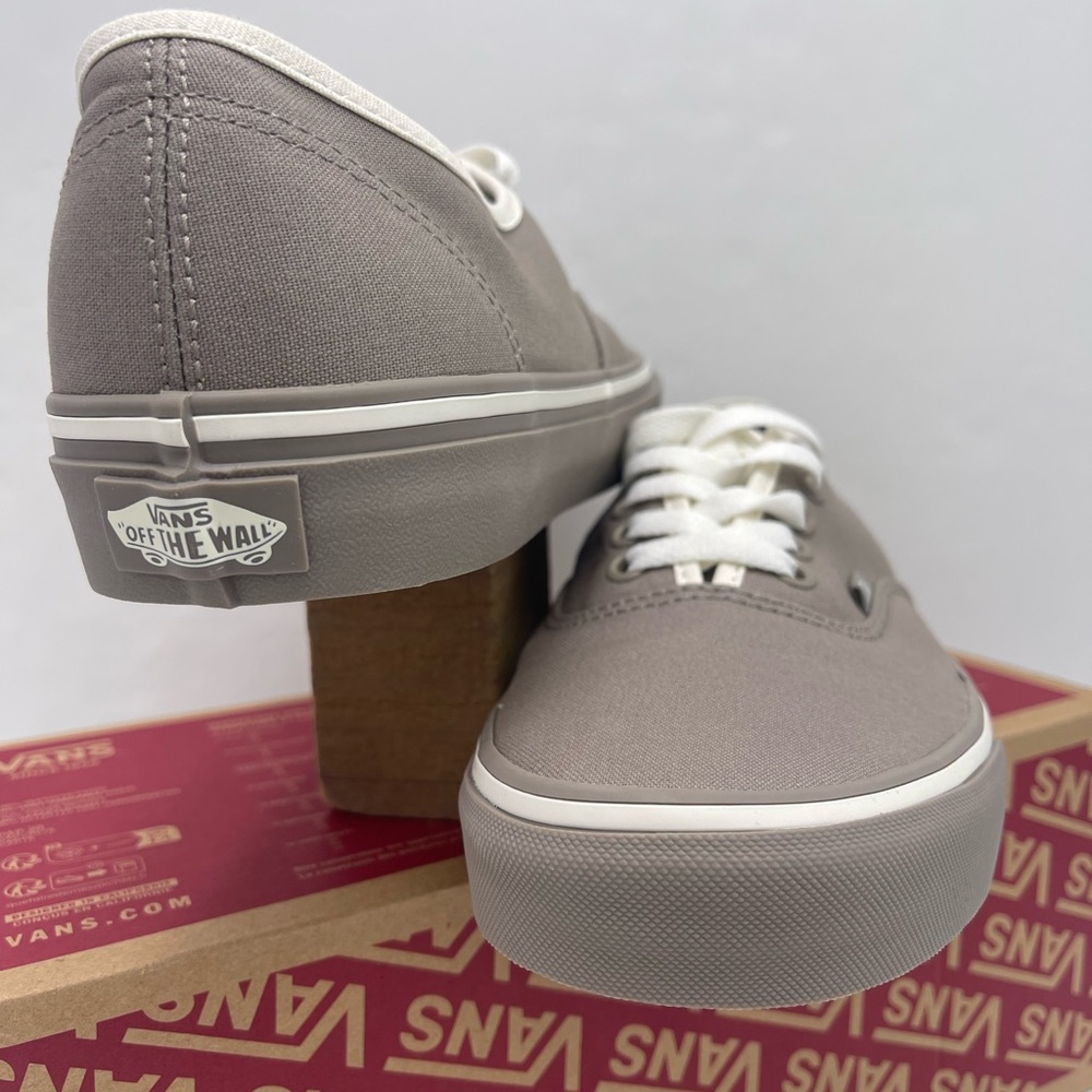 Vans Men’s Authentic
Pop Gray Sneakers 
VN000BW5BGF

Lifestyle, Original Icon - Picture 15 of 16